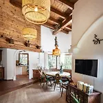 Alpin-chalet In Alleinlage In - Wald, Kamin, Sauna Und Badeplatz *
