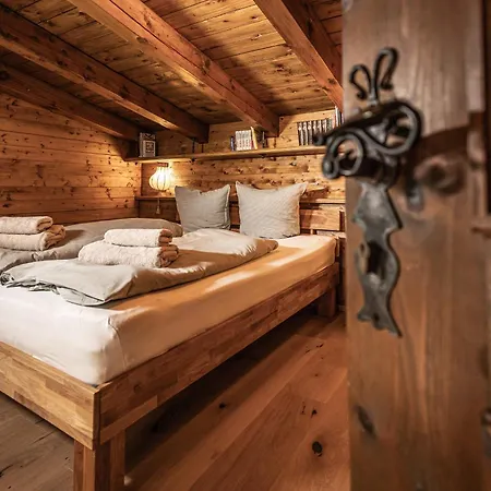 Tatil Evi Alpin-chalet In Alleinlage In - Wald, Kamin, Sauna & Badeplatz