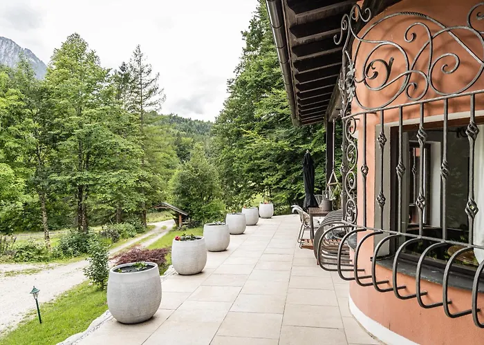 Alpin-chalet In Alleinlage In - Wald, Kamin, Sauna Und Badeplatz