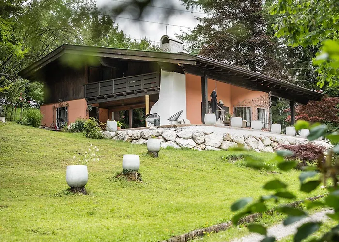 Alpin-chalet In Alleinlage In - Wald, Kamin, Sauna & Badeplatz Бад-Ишль