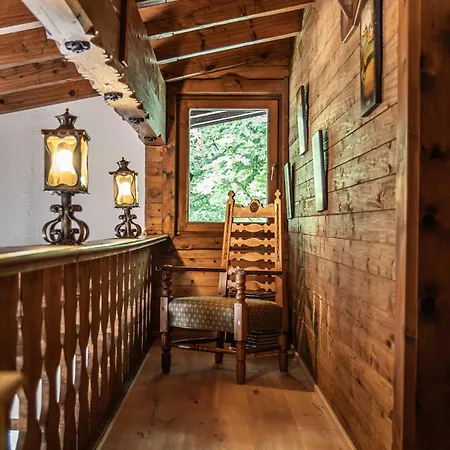 Alpin-chalet In Alleinlage In - Wald, Kamin, Sauna & Badeplatz Bad Ischl