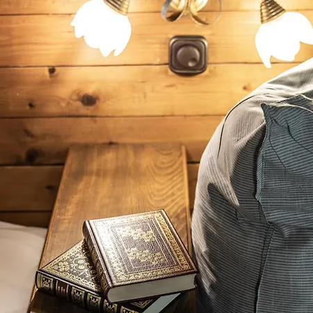 Alpin-chalet In Alleinlage In - Wald, Kamin, Sauna & Badeplatz