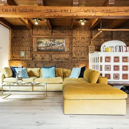 Alpin-chalet In Alleinlage In - Wald, Kamin, Sauna & Badeplatz Vakantiehuis *