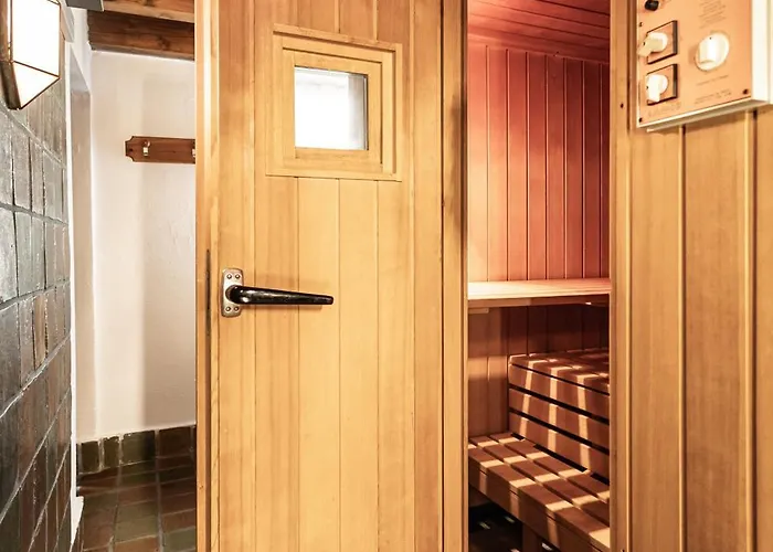 Alpin-chalet In Alleinlage In - Wald, Kamin, Sauna Und Badeplatz Hébergement de vacances *