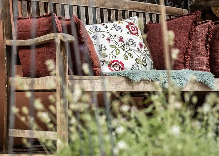 Alpin-chalet In Alleinlage In - Wald, Kamin, Sauna Und Badeplatz